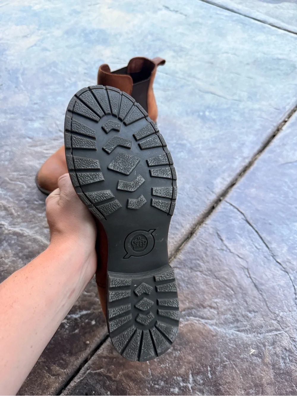 Born Chestnut Brown Leather Chukka Boots
